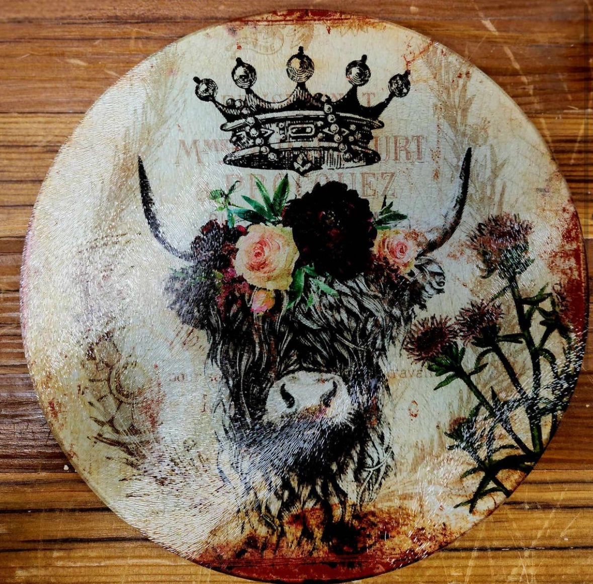 Queen glass round cutting board