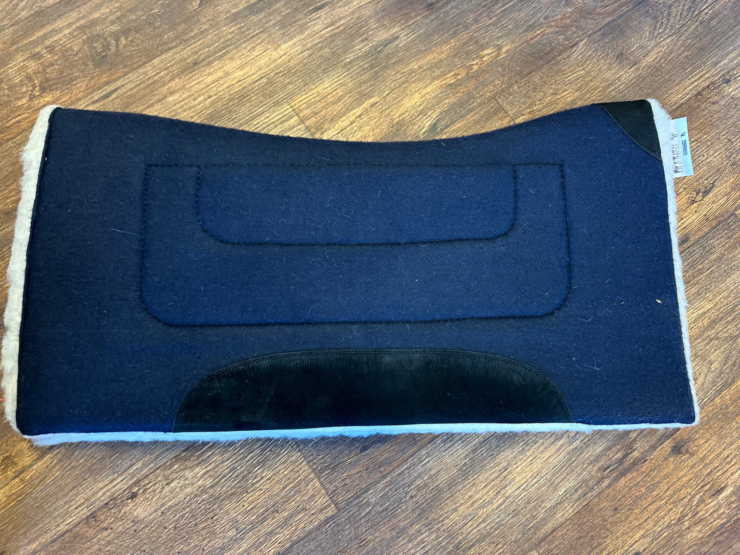 Contoured fleece pad