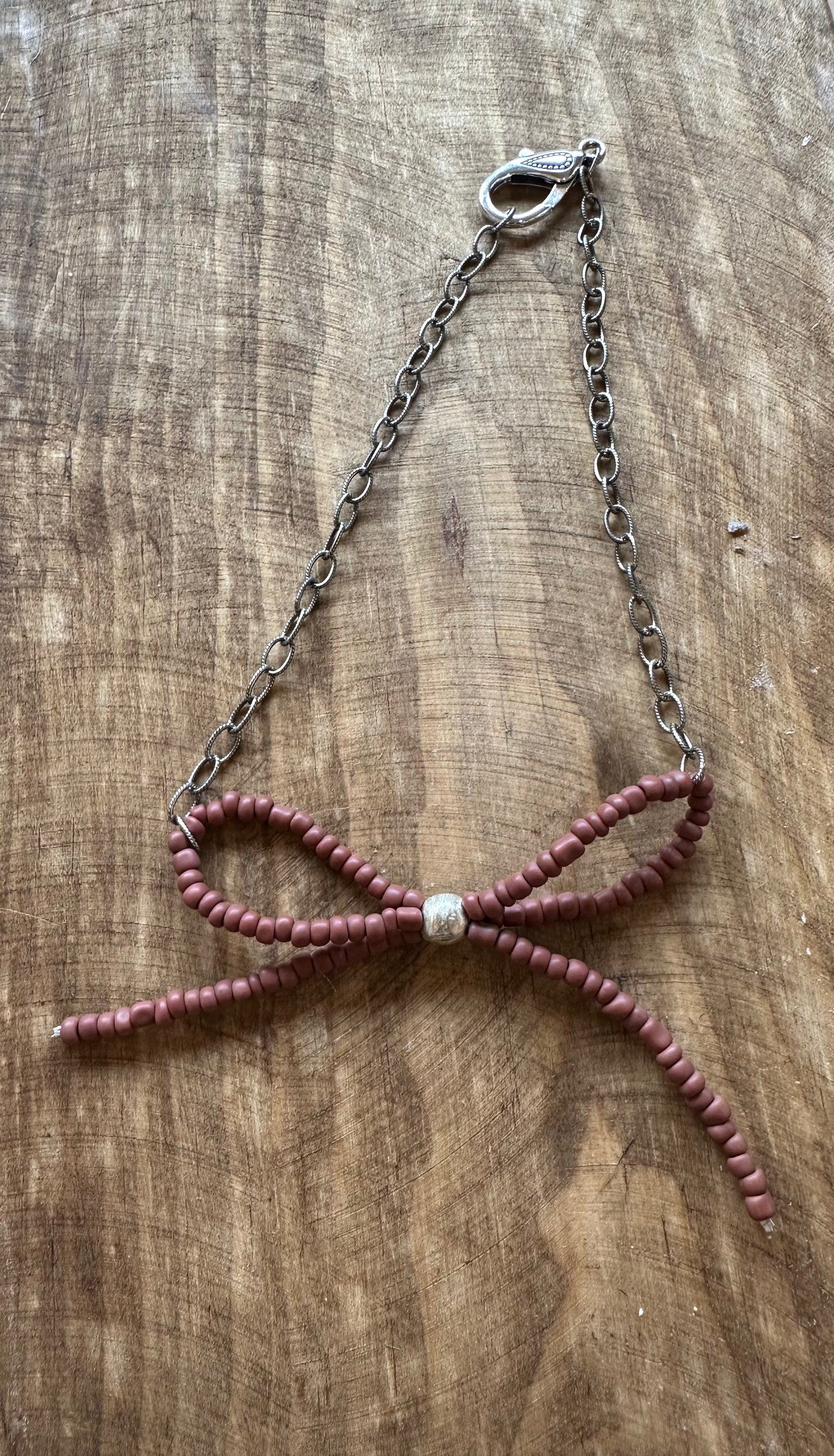 Bow Necklace