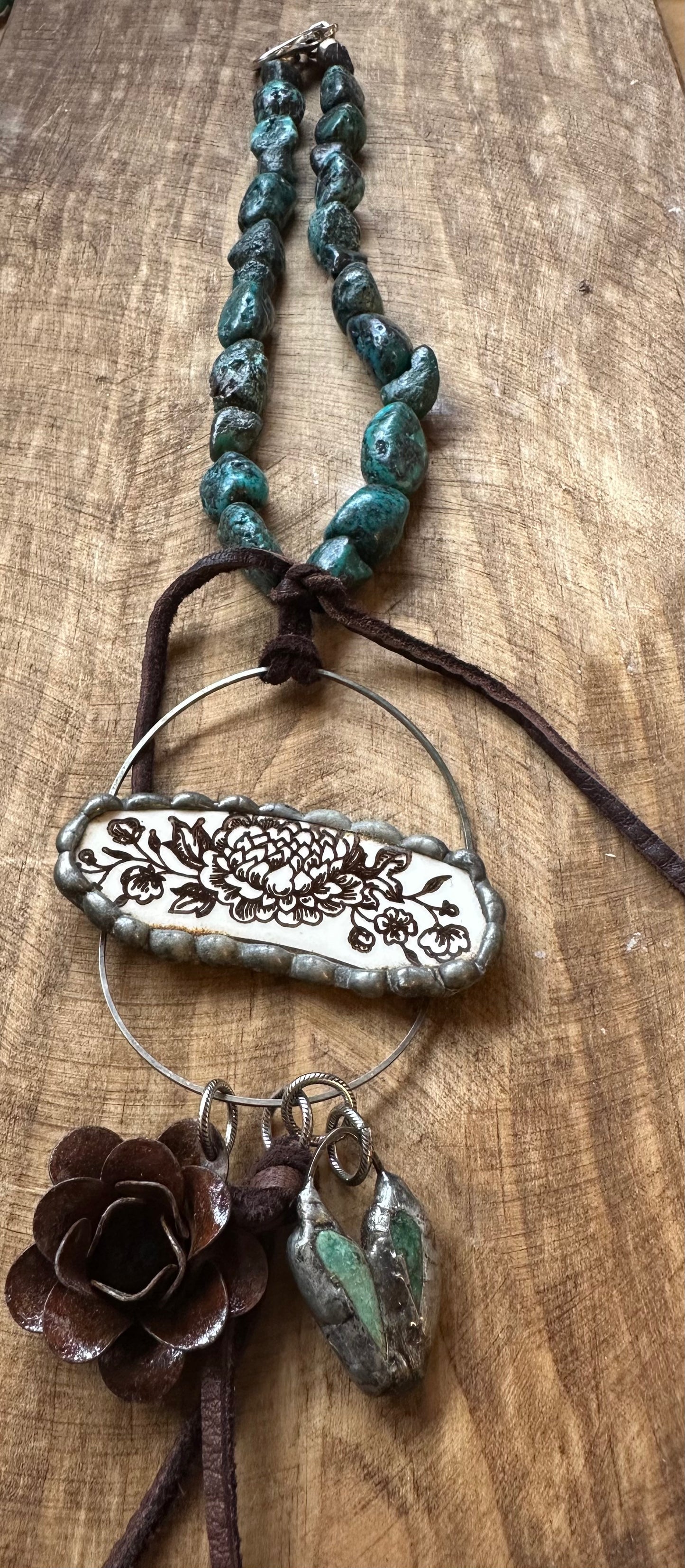 Floral genuine, turquoise necklace