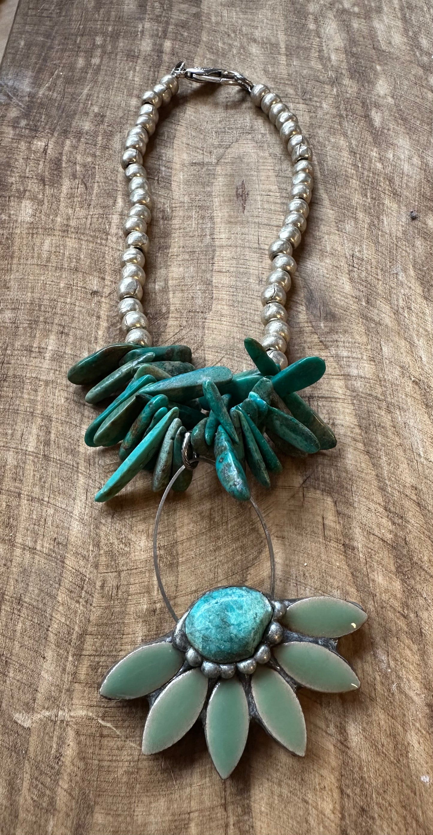 Flower turquoise necklace