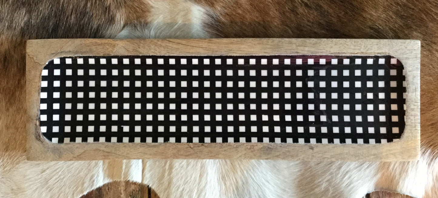 Wooden Black Checkered Servings Plater