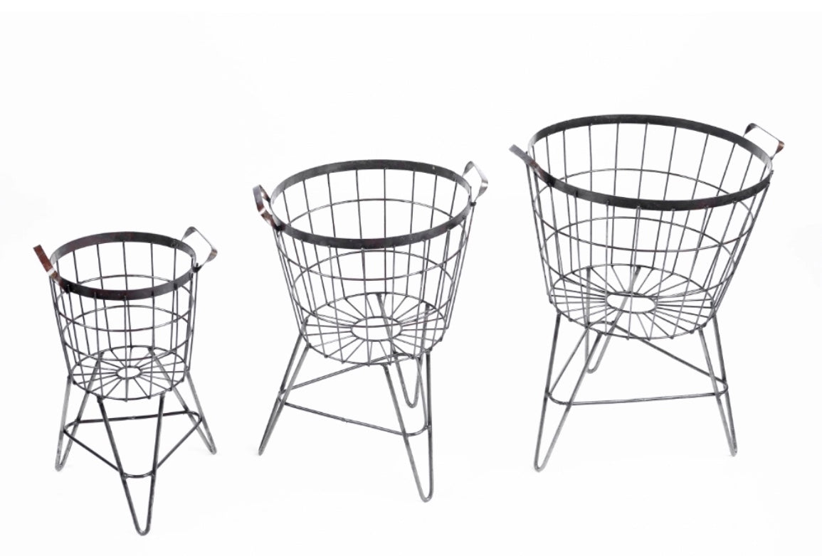 Stand Round Abbey Hamper