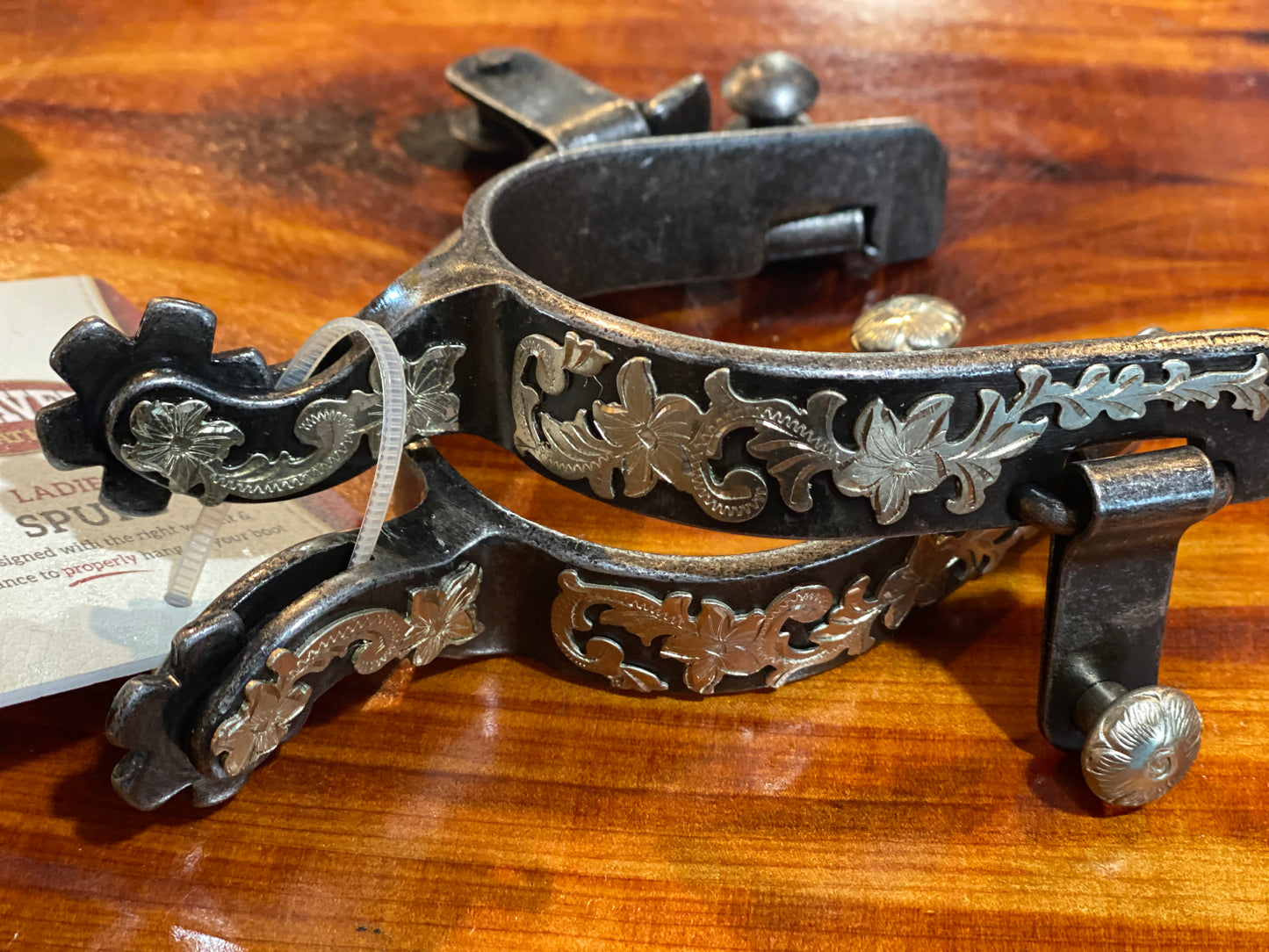 Floral Ivy Rowl Spur