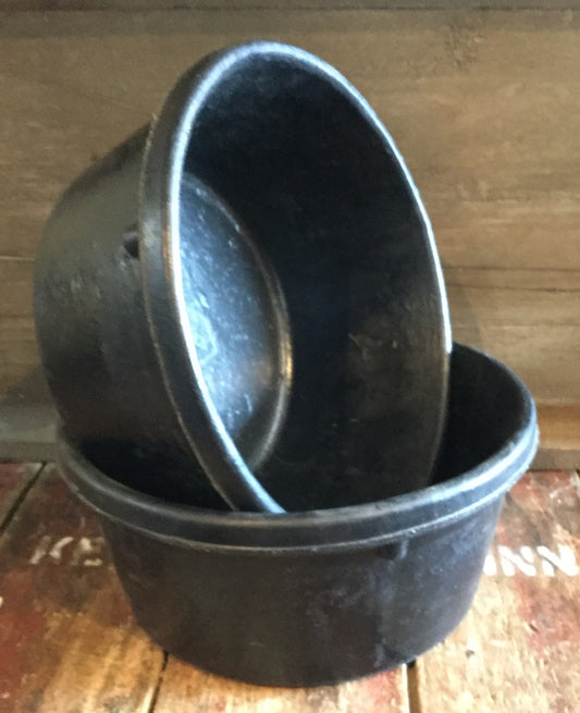 Rubber Feed Pan 2 Qt