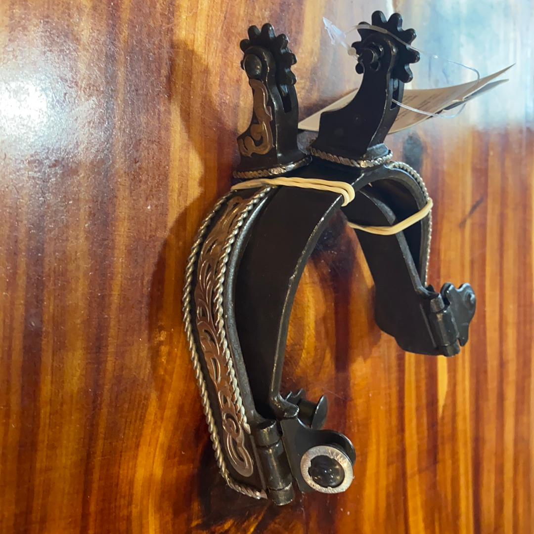 Antique Spur w/Rope Edge & Floral