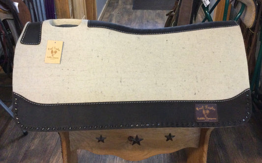 cream felt pad w/ buck stitch sl-855wl