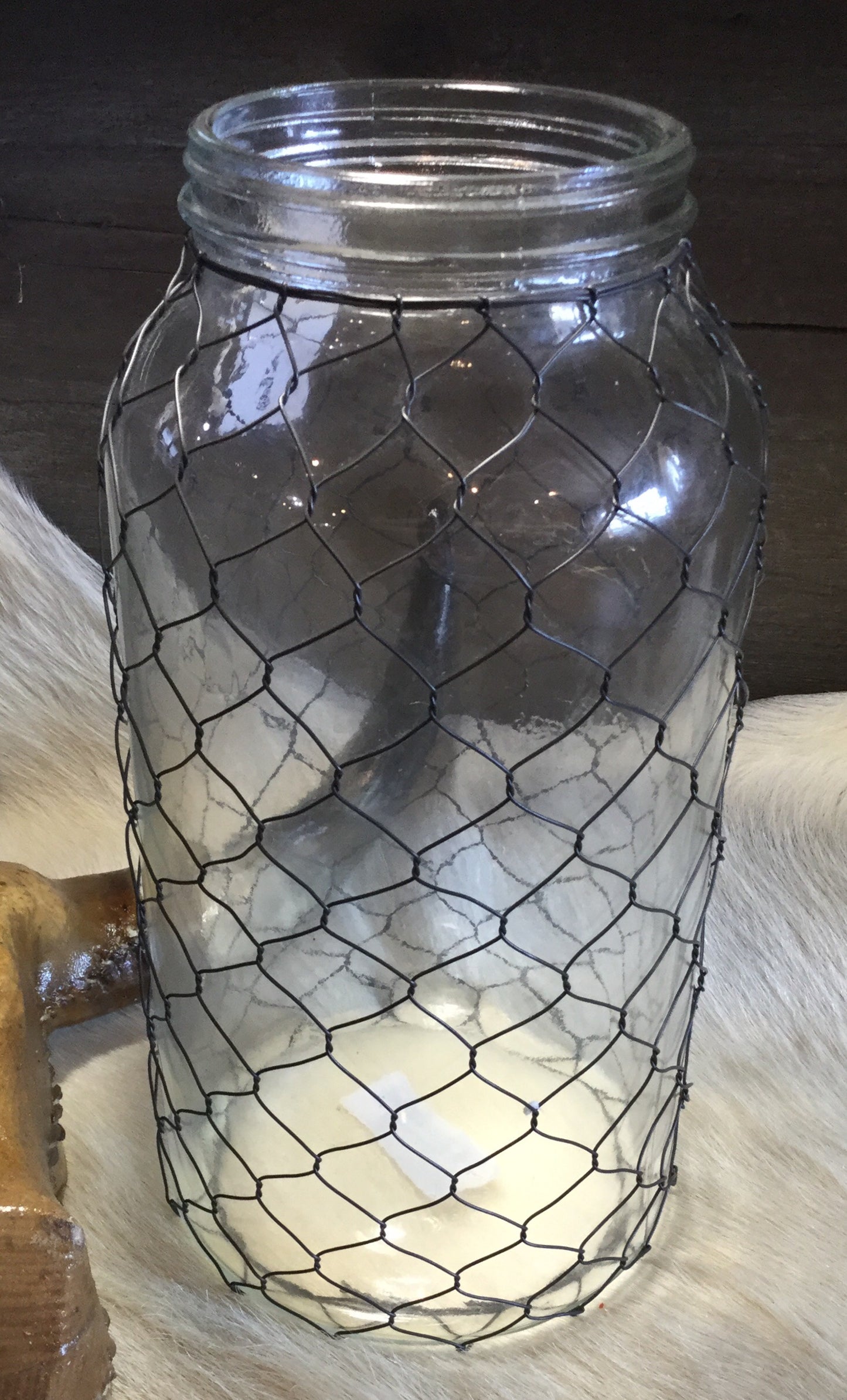 Pickle Jar w/Poultry Wire