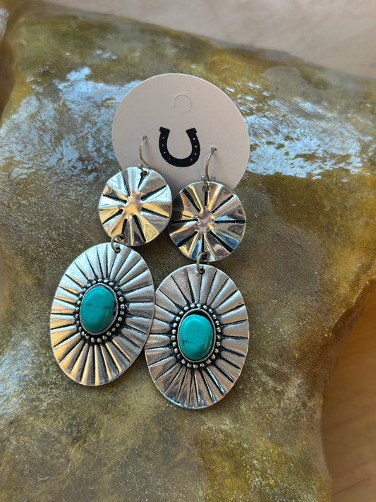 Pendant western Earrings w/ Turquoise Stone