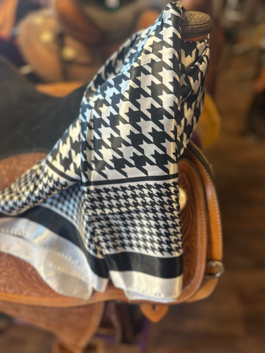 Houndstooth wild rag