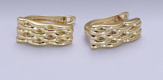 Vintage, gold, huggie earring 