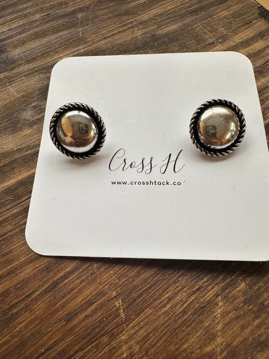Silver dot stud earrings