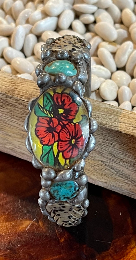 Red Rose/Yellow Cuff