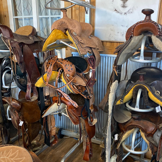 4 tier saddle rack